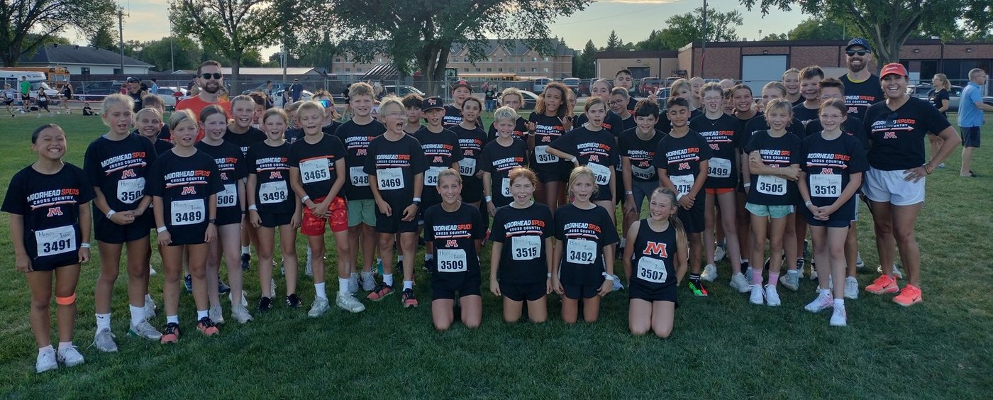The Horizon 5-6 Club together before their first race of the season