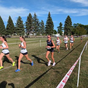 Spuds middle school girls out on the course